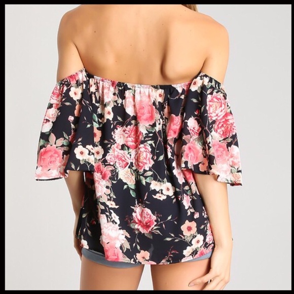 Boutique Floral Off the Shoulder Boho Top - Picture 3 of 4